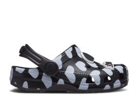 Awake NY x Classic Clog dla dzieci „Home Is Where The Heart Is – Black”