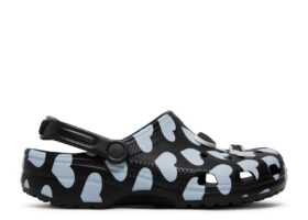 Awake NY x Classic Clog „Home Is Where The Heart Is – Black”