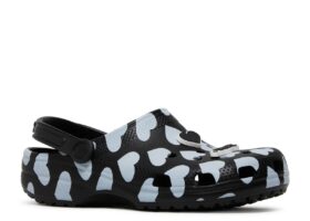 Awake NY x Classic Clog „Home Is Where The Heart Is – Black”