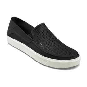Buty sportowe w stylu athleisure – czarne i białe