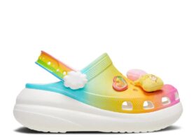 Care Bears x Wmns Crush Clog „Rainbow”