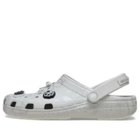 Classic Clog Crocs x Futura Laboratories „Pearl White”