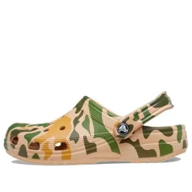 Classic Clog z nadrukiem kamuflażu „Khaki Green”