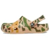 Classic Clog z nadrukiem kamuflażu „Khaki Green”