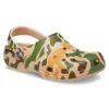 Classic Clog z nadrukiem kamuflażu „Khaki Green”