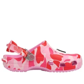 Crocs x A Bathing Ape Chodaki „Carnation”