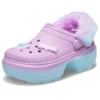 Crocs x Aespa – chodaki „Lilac Blue”