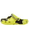 Crocs x MCM – chodaki z nadrukiem kamuflażu „Neon Yellow”