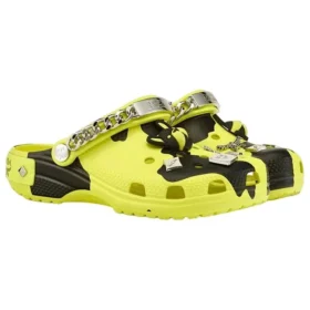 Crocs x MCM – chodaki z nadrukiem kamuflażu „Neon Yellow”