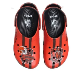 Crocs x NFL 26 Classic Clog Cleveland Browns „Red”