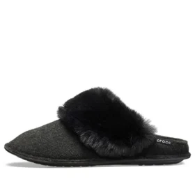 Kapcie typu mule z futerkiem „Black”