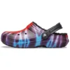 Klasyczne kapcie sportowe Crocs Tie-Dye Stay Warm Cozy, unisex, fioletowo-czerwone