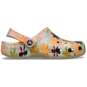 Klasyczne letnie chodaki w stylu retro
