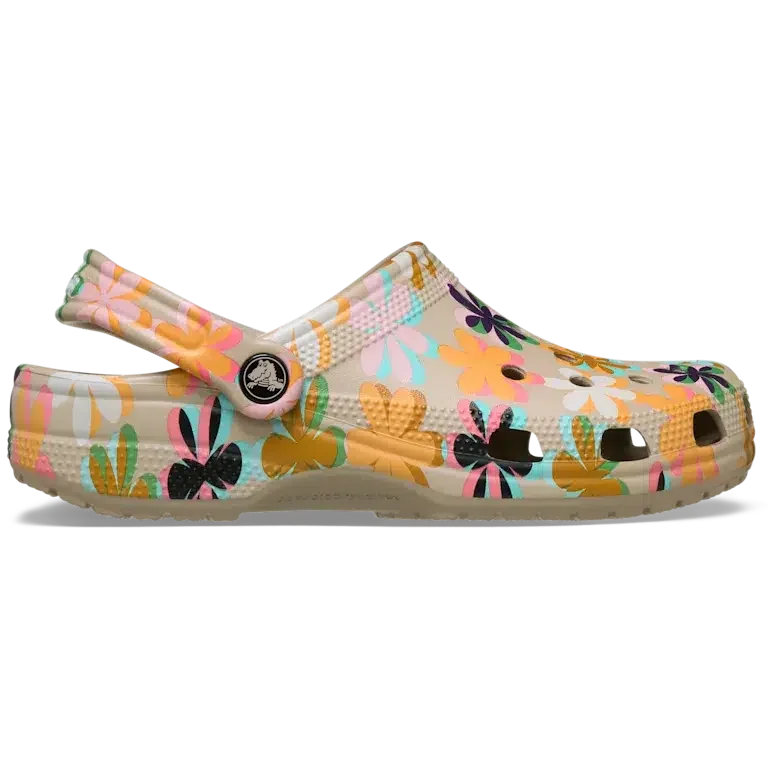 Klasyczne letnie chodaki w stylu retro Klasyczne letnie chodaki w stylu retro