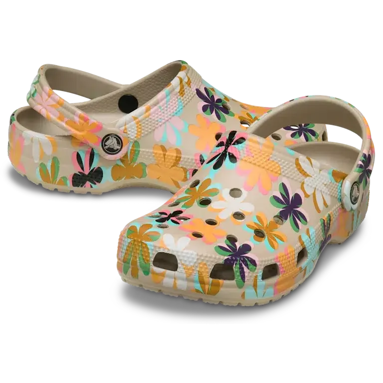 Klasyczne letnie chodaki w stylu retro Klasyczne letnie chodaki w stylu retro