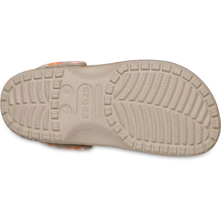 Klasyczne letnie chodaki w stylu retro Klasyczne letnie chodaki w stylu retro