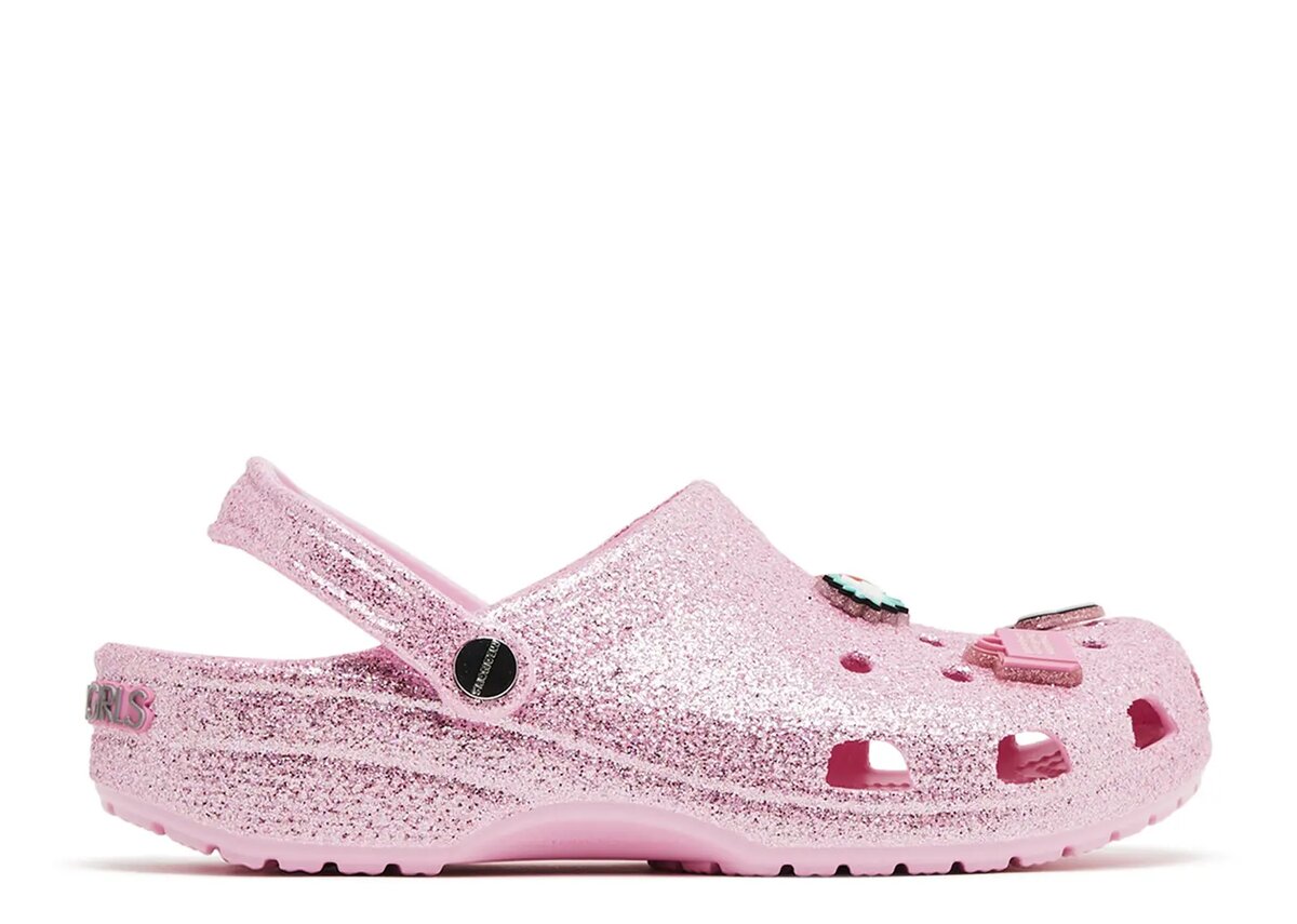 Mean Girls x Classic Clog „On Wednesdays We Wear Pink” Mean Girls x Classic Clog „On Wednesdays We Wear Pink”