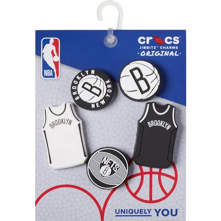 Przypinki Jibbitz™ NBA Brooklyn Nets – zestaw 5 sztuk Przypinki Jibbitz™ NBA Brooklyn Nets – zestaw 5 sztuk