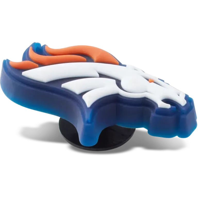 Przypinki Jibbitz™ z logo drużyny NFL Denver Broncos Przypinki Jibbitz™ z logo drużyny NFL Denver Broncos