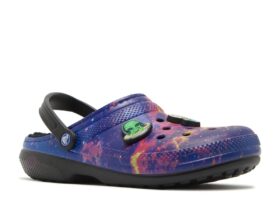 Ron English x Classic Lined Clog „Area 54 – Galaxy”