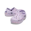 Sezonowe chodaki Baya z nadrukiem „Purple”
