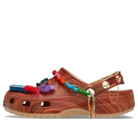 SZA x Classic Clog „Woodgrain”