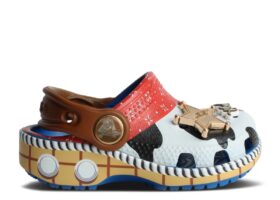 Toy Story x Classic Clog dla maluchów „Woody”