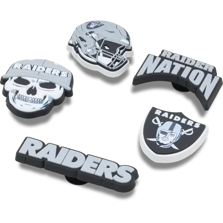 Zestaw 5 przypinek do butów Jibbitz™ z motywem drużyny NFL Las Vegas Raiders Zestaw 5 przypinek do butów Jibbitz™ z motywem drużyny NFL Las Vegas Raiders