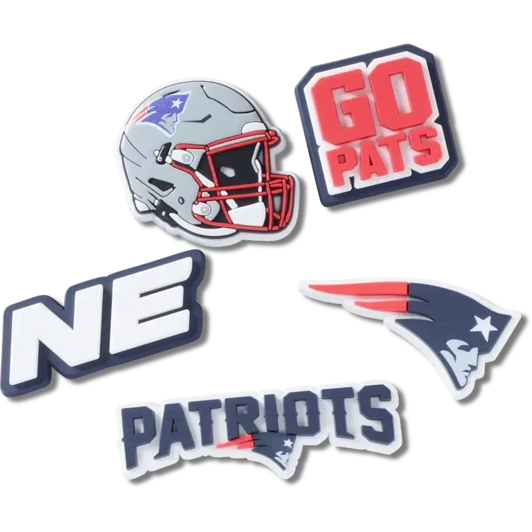 Zestaw 5 przypinek do butów Jibbitz z motywem drużyny NFL New England Patriots Zestaw 5 przypinek do butów Jibbitz z motywem drużyny NFL New England Patriots